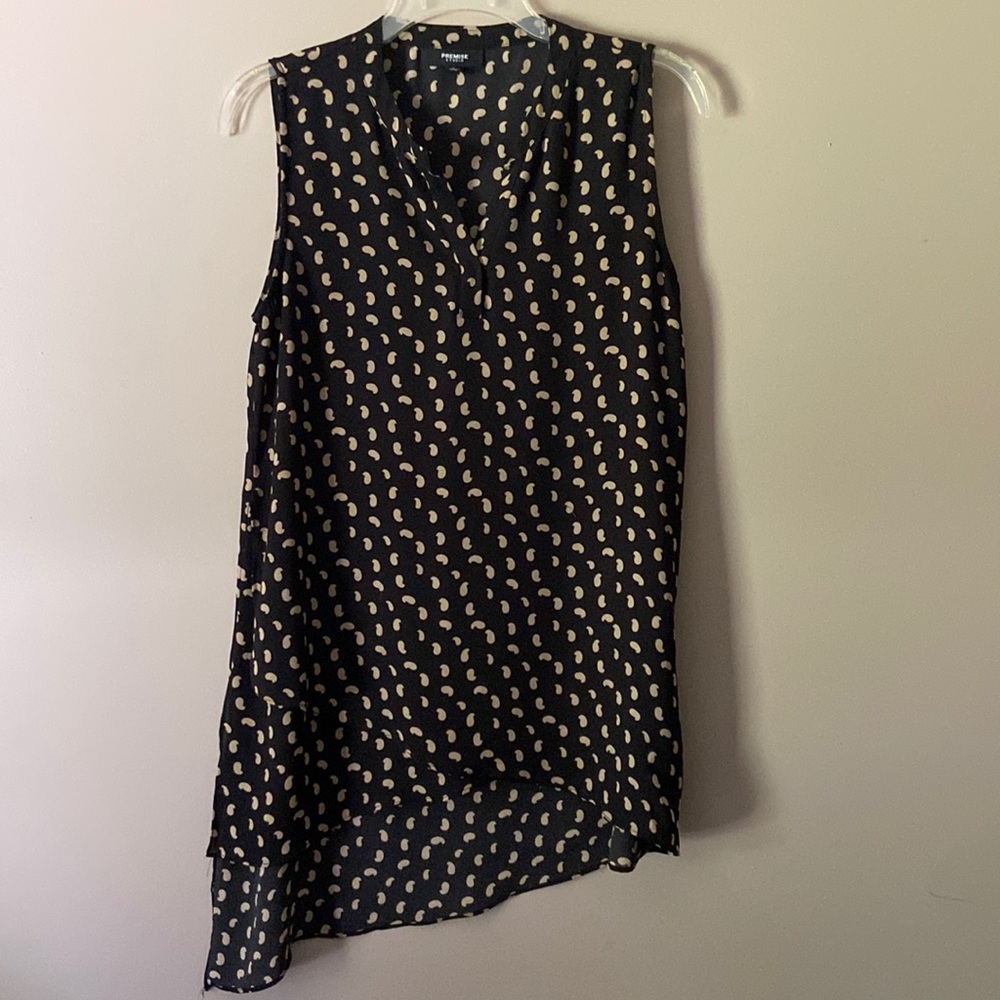 Black print Womens sleeveless high low button front light weight top- size S
